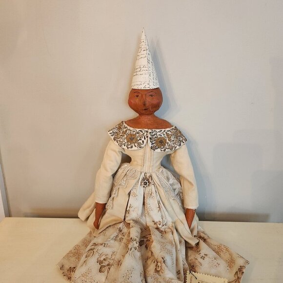 Nicol Sayre Handcrafted Folk Art Doll (Queen of the Harvest) - Picture 12 of 12
